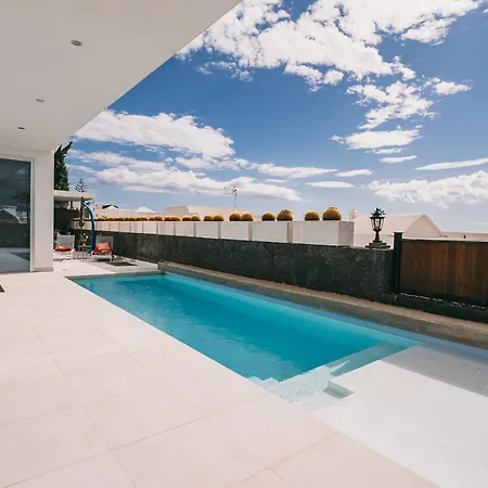 Vv Omara By Hh Villa Puerto del Carmen (Lanzarote)