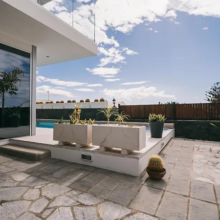 Omara Villa Puerto del Carmen (Lanzarote)