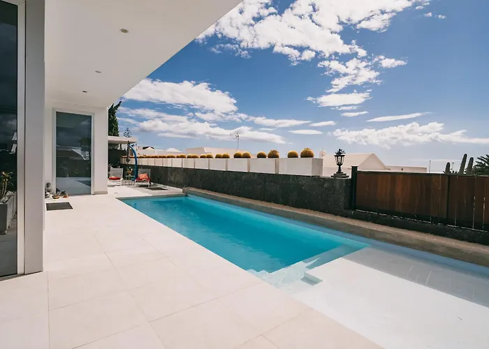 Vv Omara By Hh Villa Puerto del Carmen (Lanzarote)