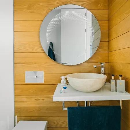 Villa Vv Omara By Hh *