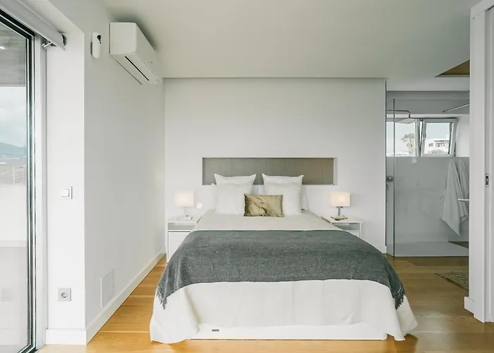 Vv Omara By Hh Willa